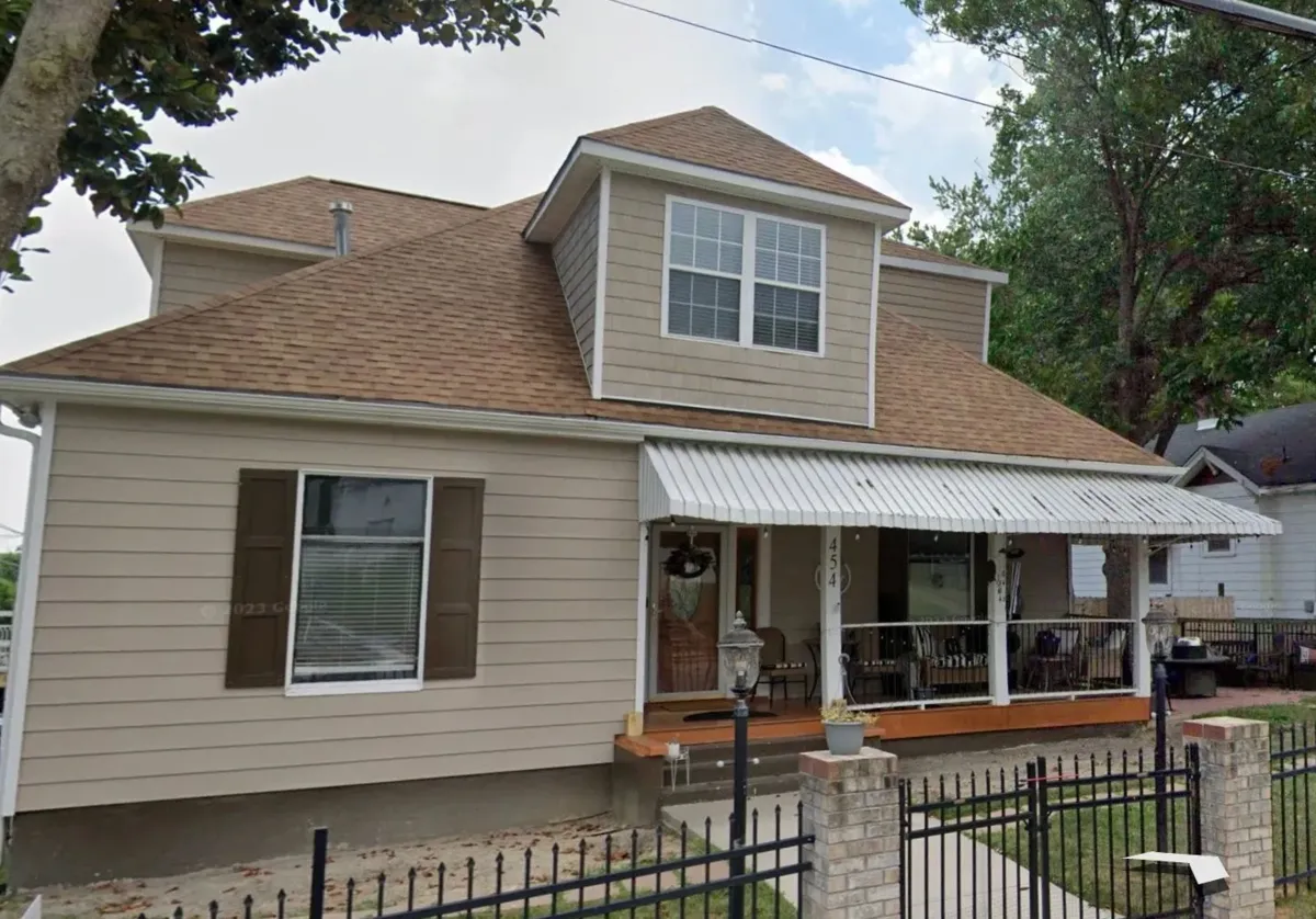 Revitalized house in Greensboro, photo 1 of 6
